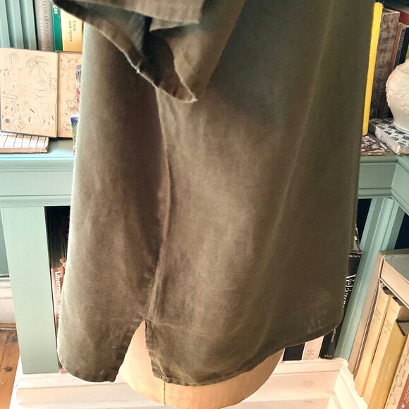 FLAX 100% Linen Top with 3-button Feature - Picture 6 of 11